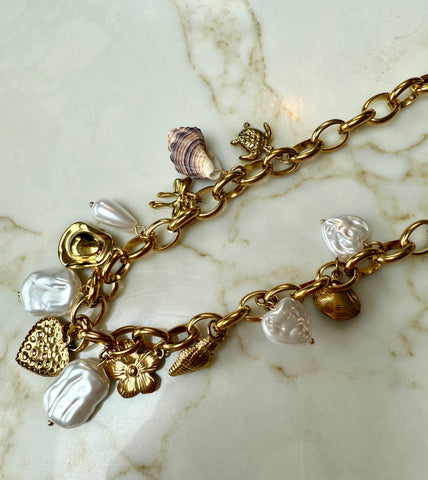 Large Charm Necklace with Pearls and Shell Shapes in Gold