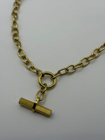 Chunky T Bar Necklace in Gold