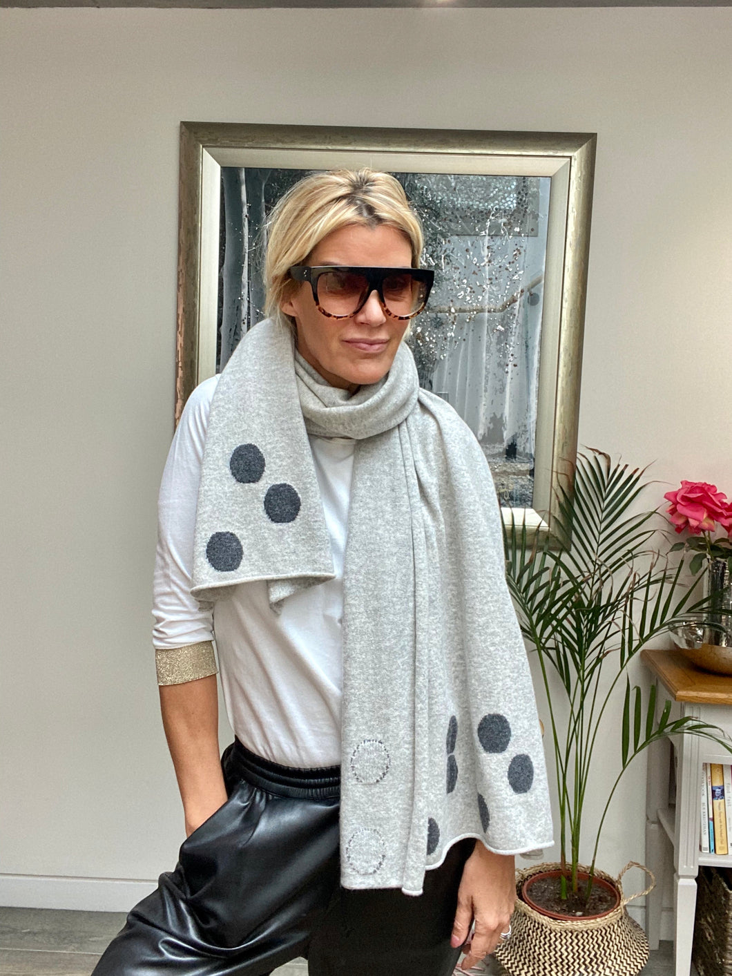 Pure Cashmere Large Polka Scarf in Light Grey